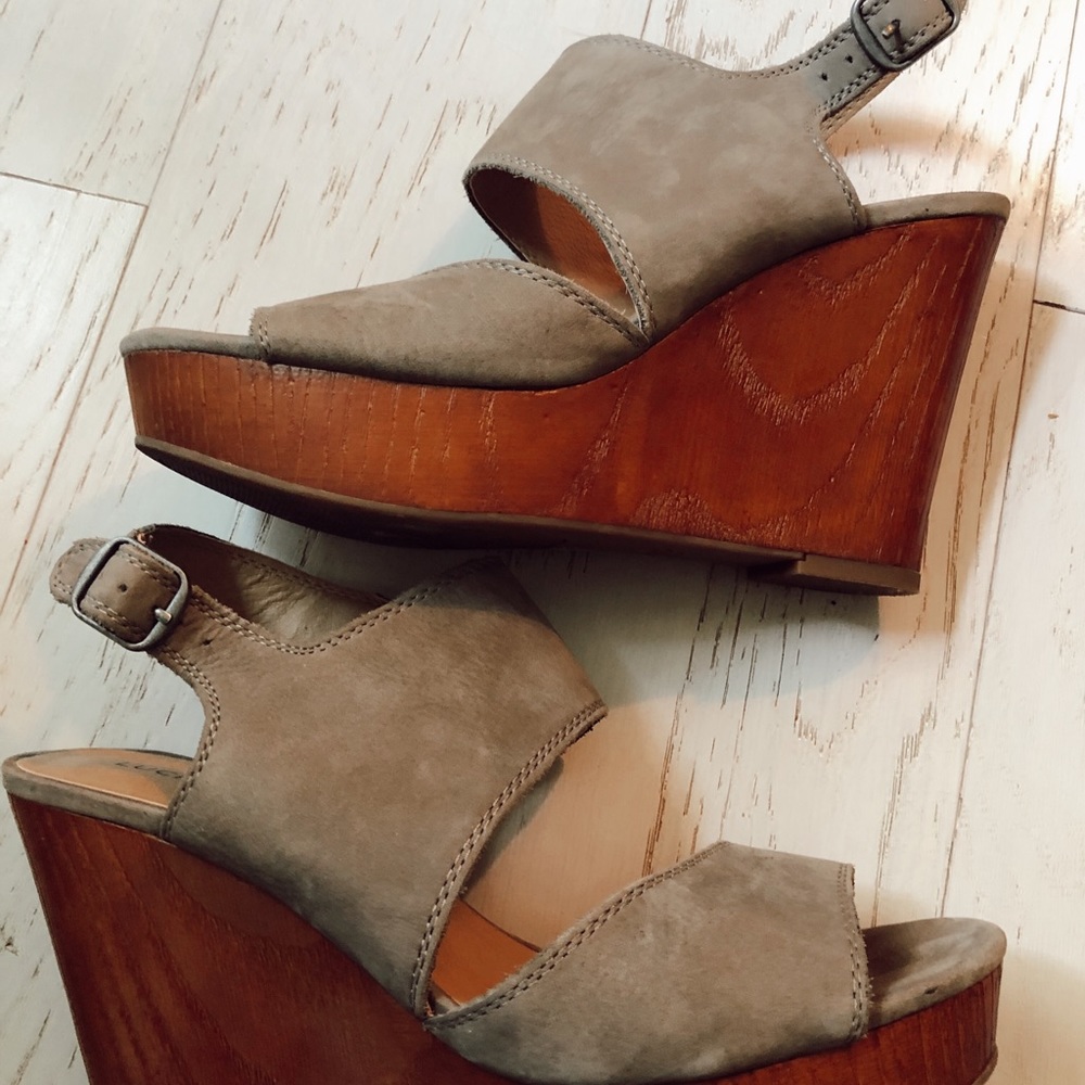 Lucky Brand Grey Suede Wedges